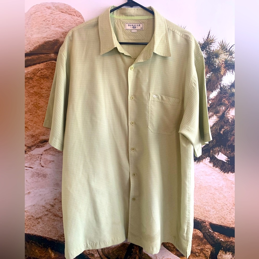 Haggar Men's Light Green Casual Button Down Shirt